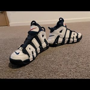 Nike Airs Uptempo Size 1Y